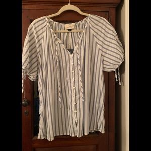XL blouse with tags still on